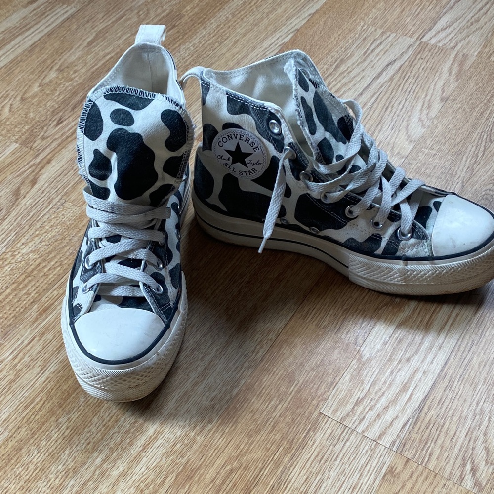 Converse platform cow print